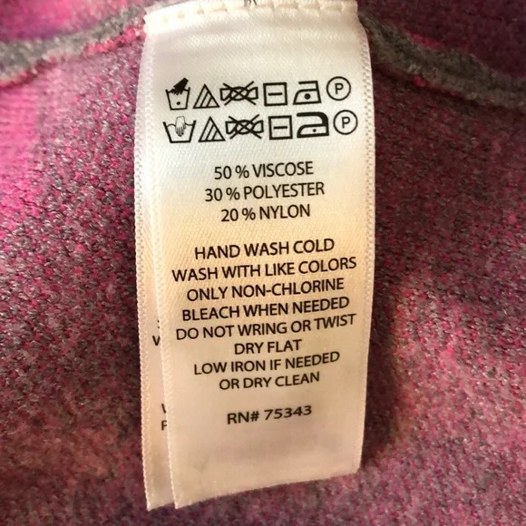 Cynthia Rowley Gray and Pink Hearts Sweater. SZ M. EUC. Very Comfy! - Picture 4 of 4